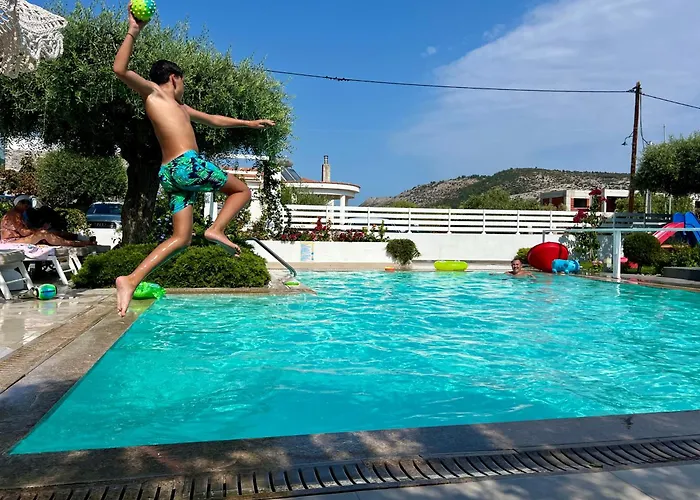 Thassos Olivia * Potos
