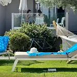 Thassos Olivia * פוטוס