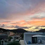 Thassos Olivia פוטוס