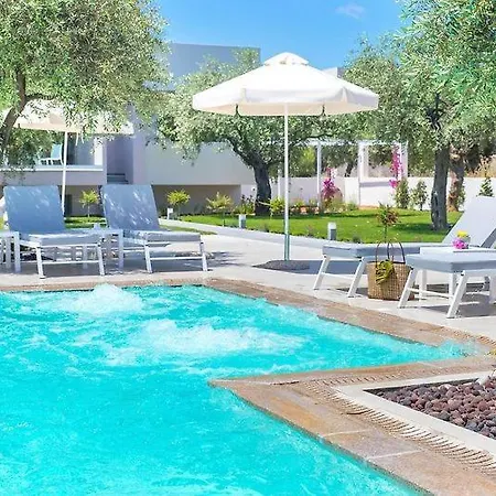 Thassos Olivia Potósz