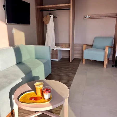 Thassos Olivia بوتوس